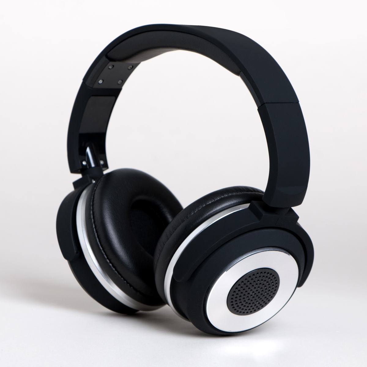 Wireless Bluetooth 2-in-1 Headphones/Speaker