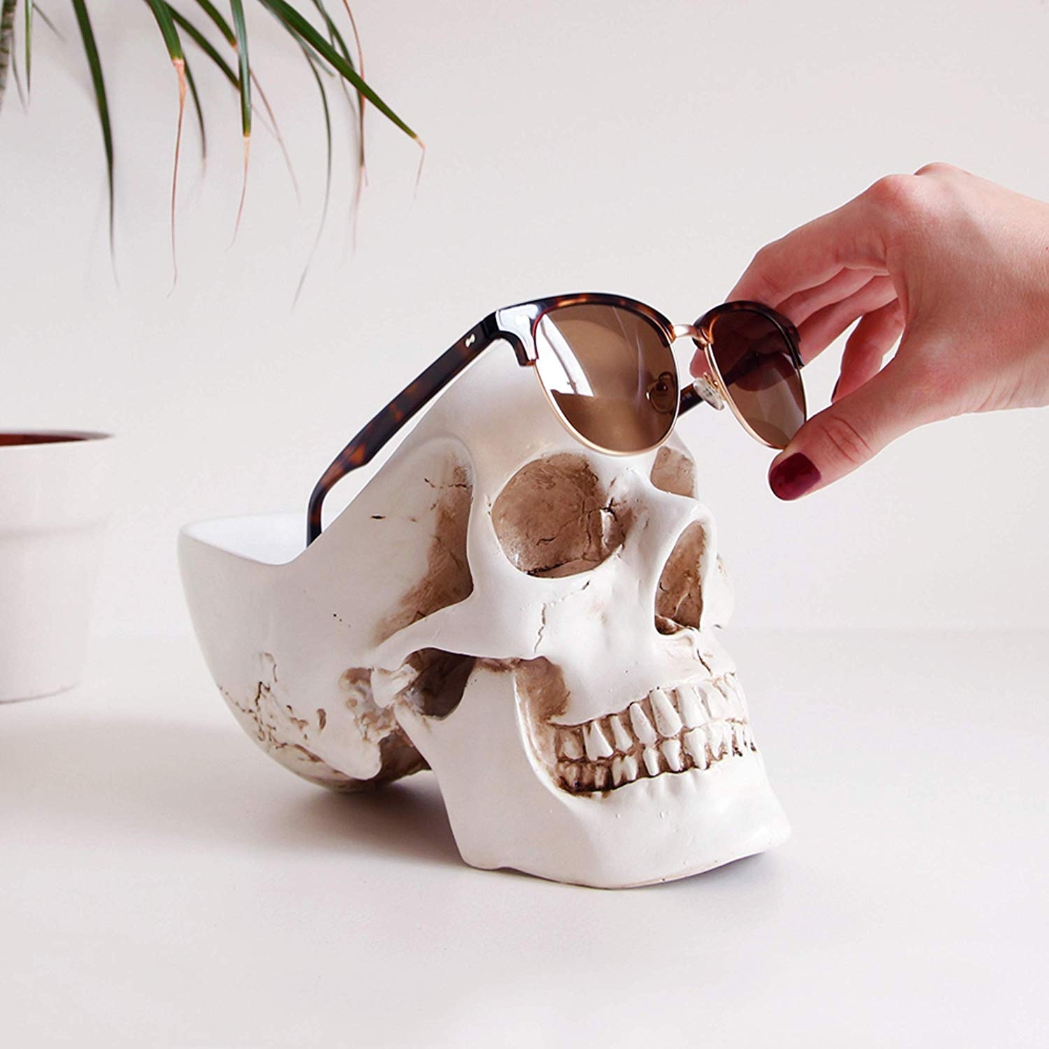 Skull Design Desk and Room Tidy (Black or White)