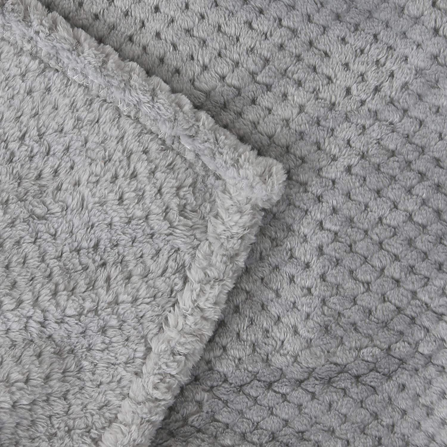 Plush Bobble Jacquard 400gsm Blanket (200 x 220cm)