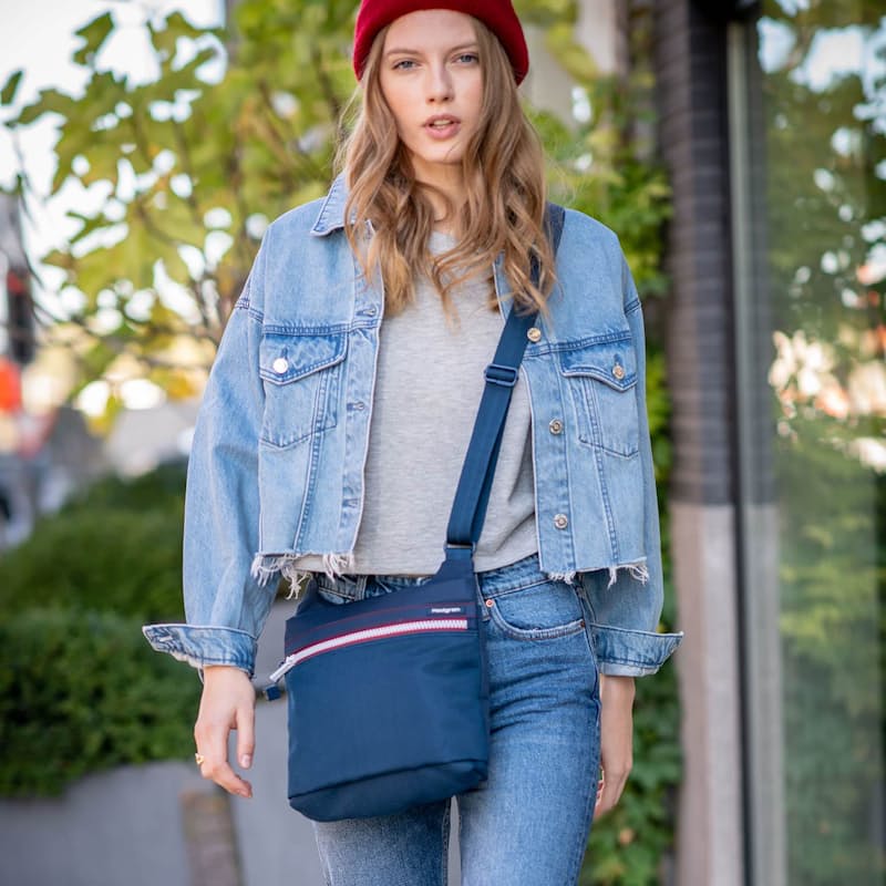 Not Available in this Colour