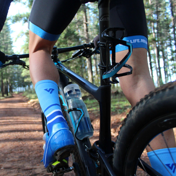 Pack of 4 Unisex Moisture Wicking Cycling Socks