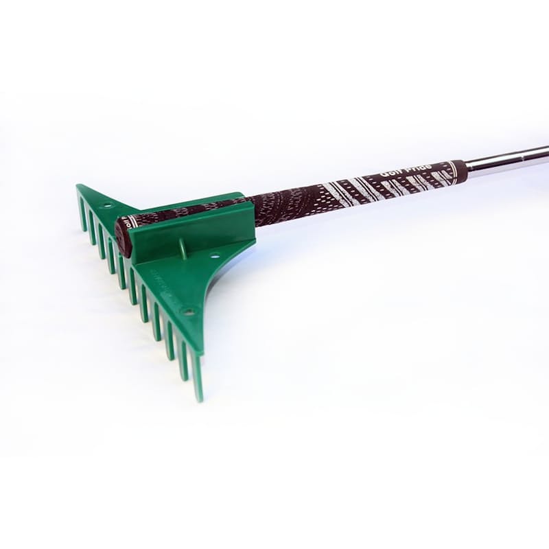 Golf club not inculded