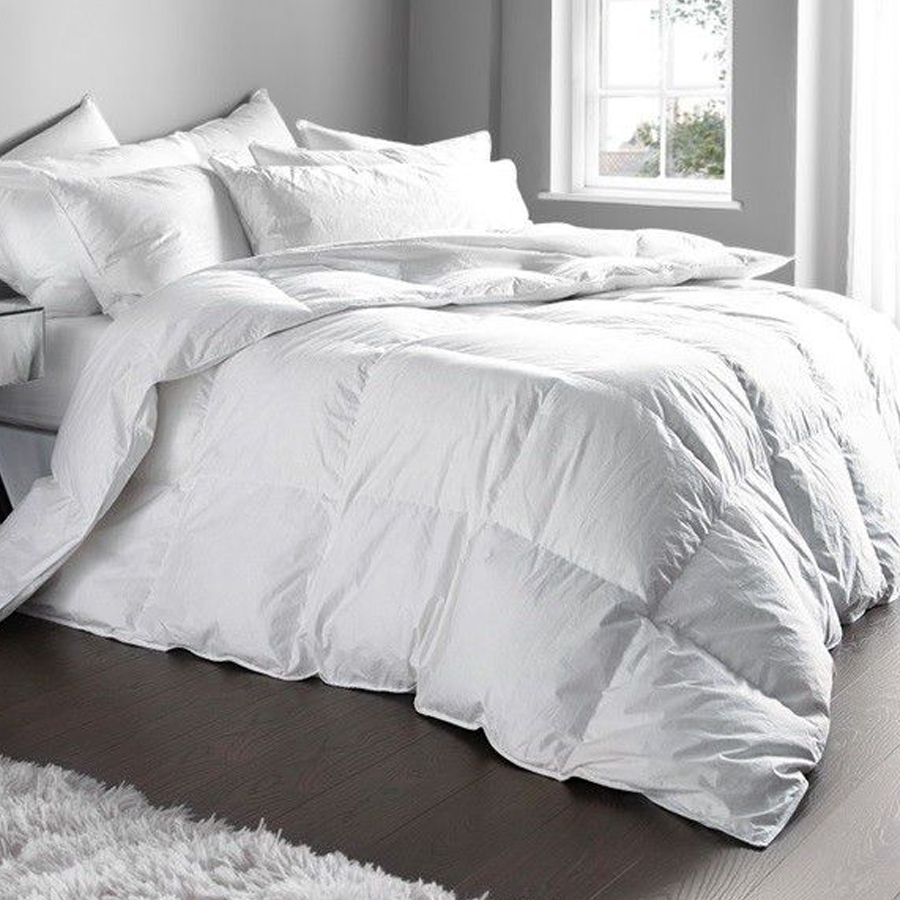 Luxury Hotel Collection Goose Feather and Down Duvet