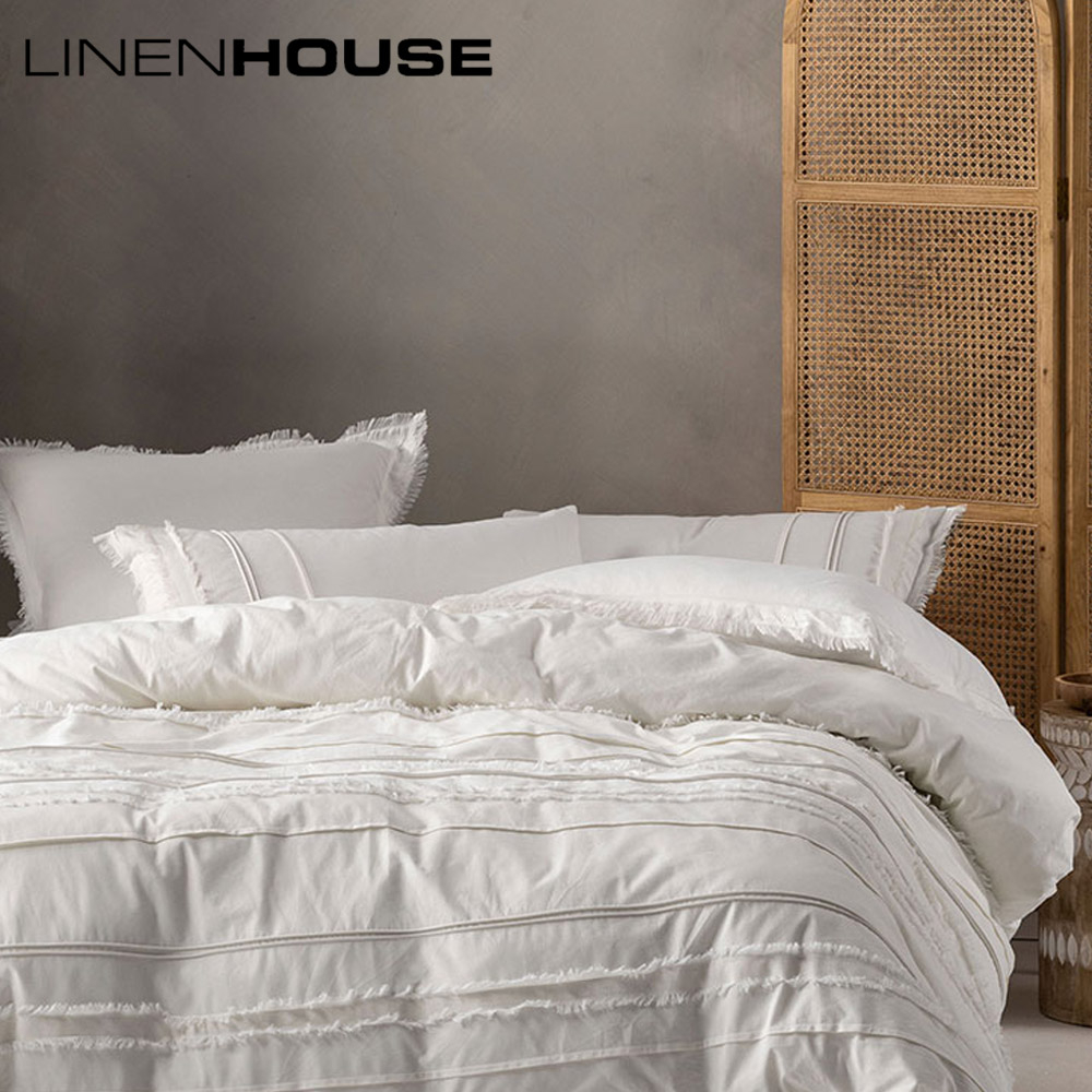 Iliana Duvet Cover Set (with Standard Pillowcases)