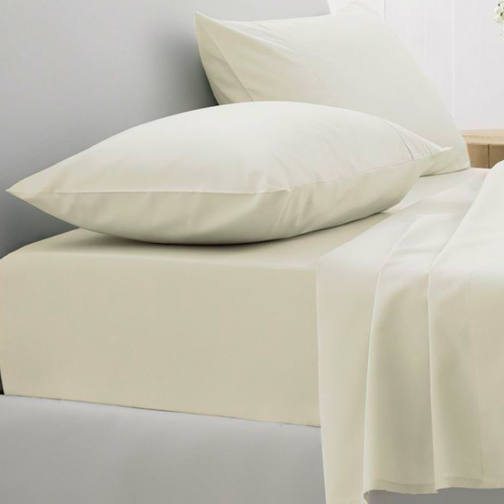 300 Thread Count, Egyptian Cotton Cream Fitted Sheet