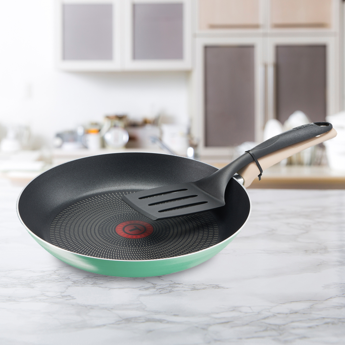 Fresh Mood 28cm Frypan and Spatula Set