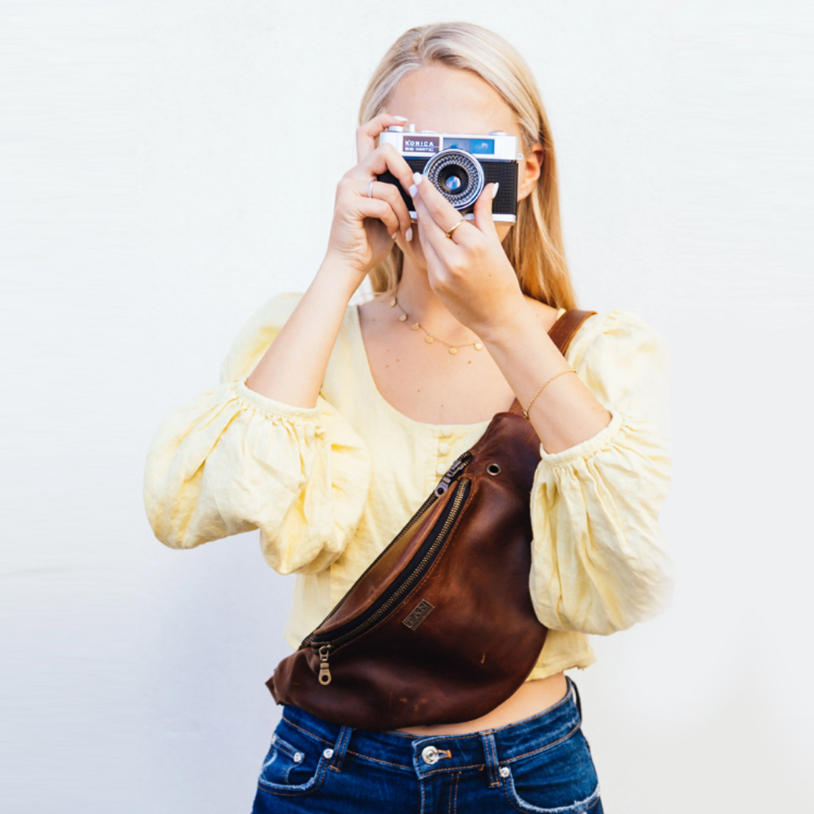 Johnny Leather Moon Bag 