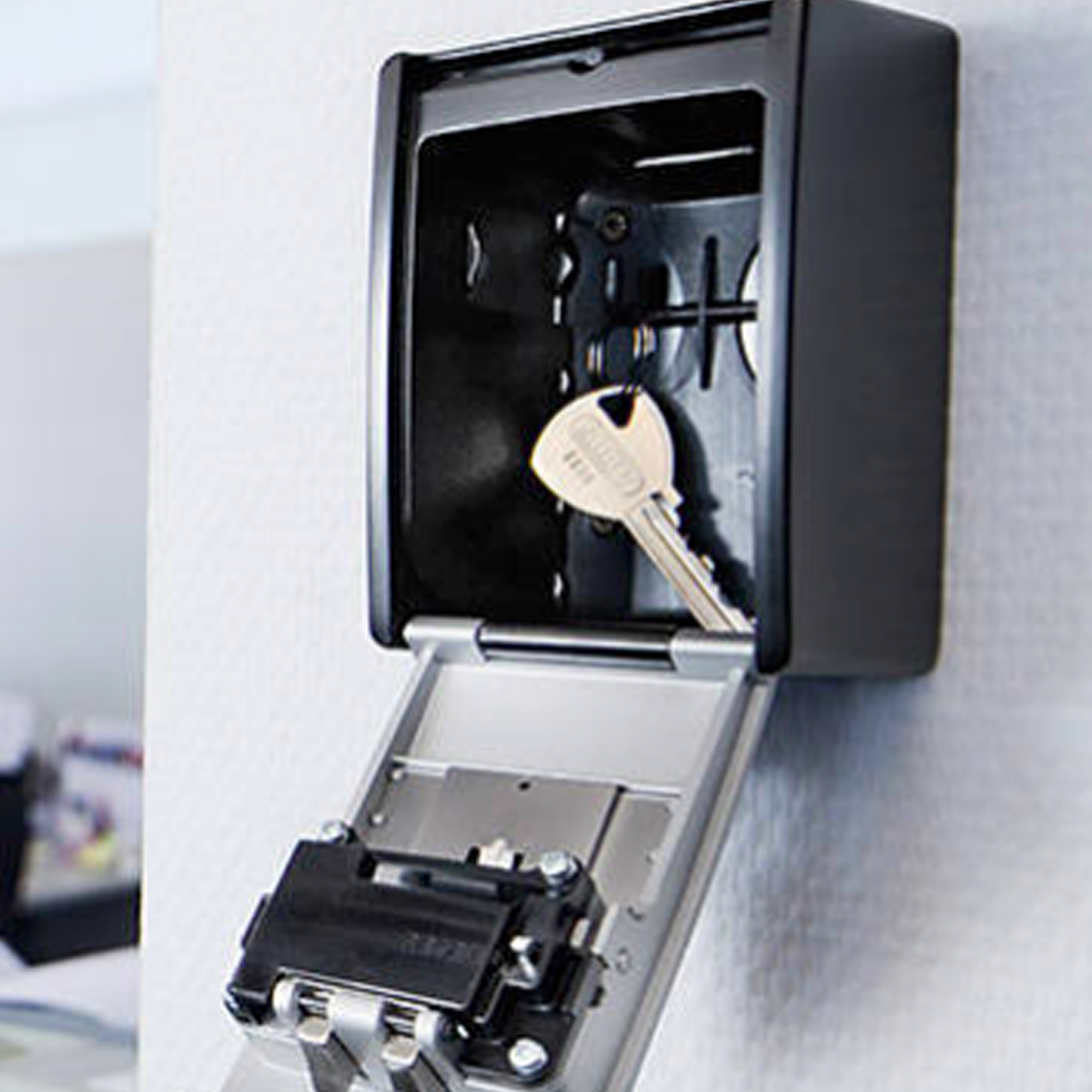 Resettable Storage Holder with Combination Lock 787 (Ideal for Holiday Guests)