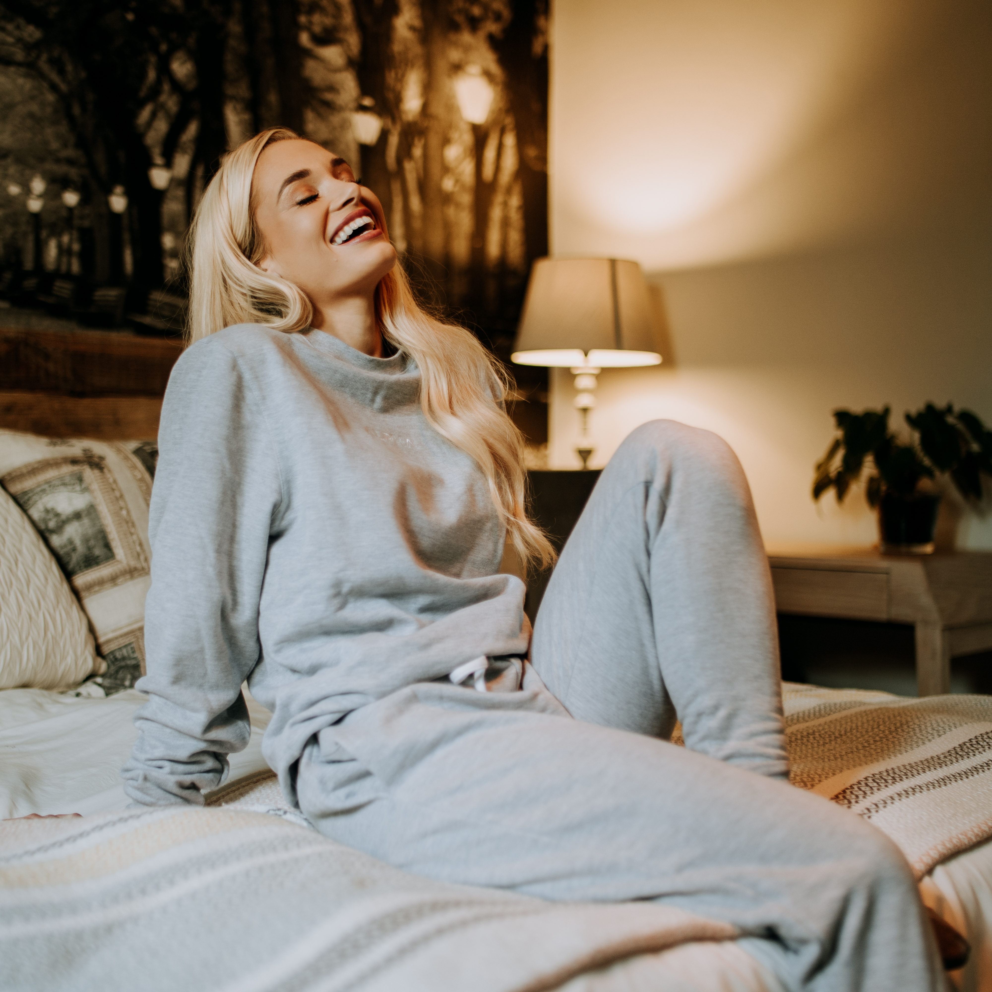 Ladies Luna Sweatpants