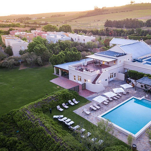 2-Nights Midweek Stay in 4*Hotel Including Breakfast per Person (Sharing)