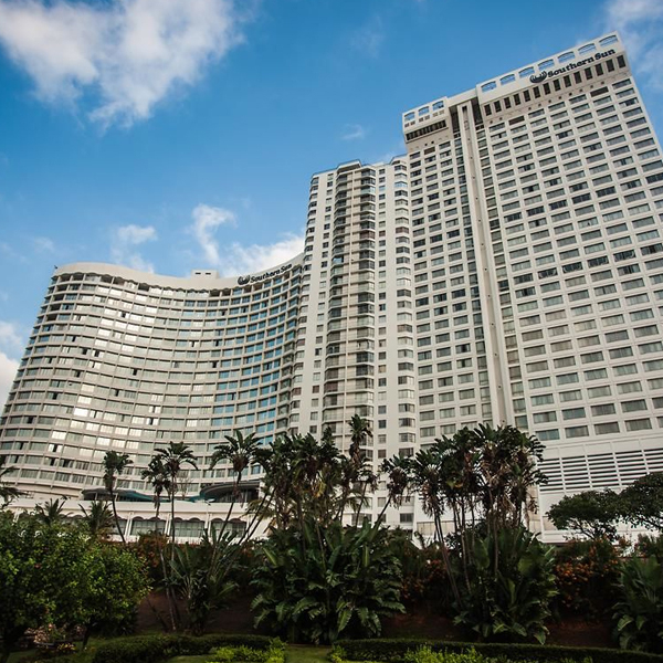 2-Nights Stay at Southern Sun Elangeni & Maharani Including Breakfast per Person (Sharing)