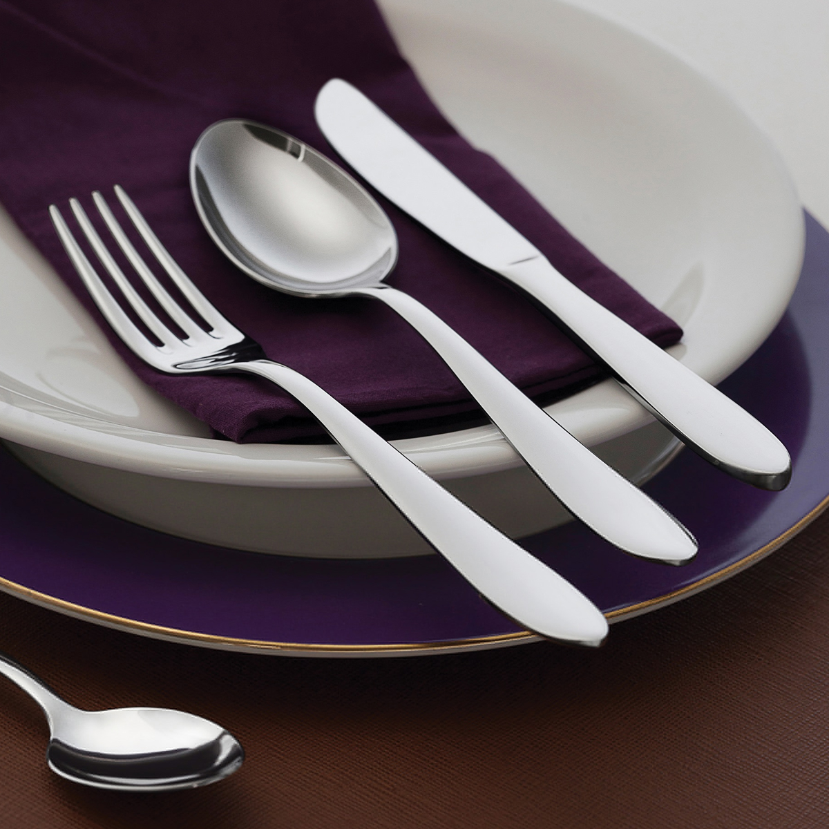 112-Piece Stainless Steel Cutlery Set with Wooden Chest