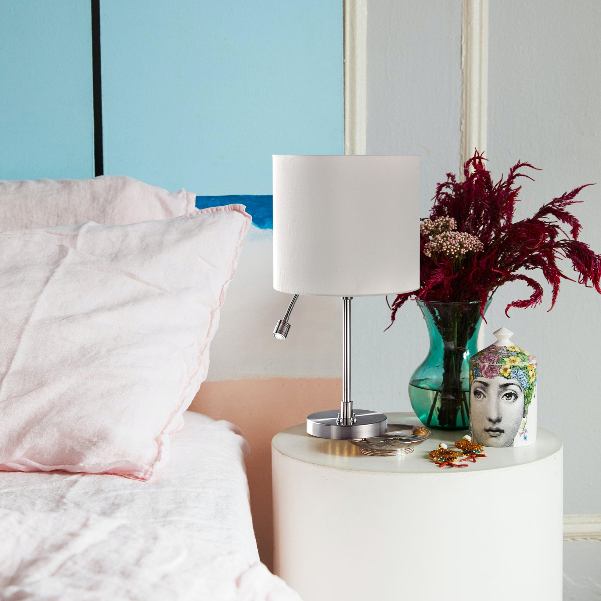 Premium Straw Table Lamp