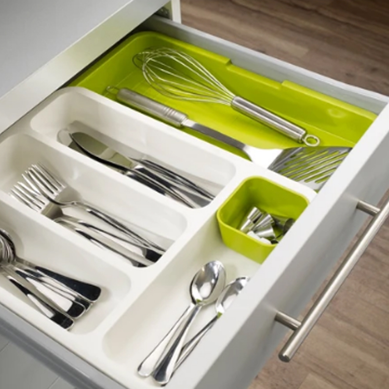 Multi-Purpose Expandable Cutlery Tray and Organizer
