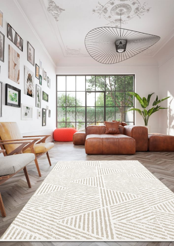 Triangular Design Cream