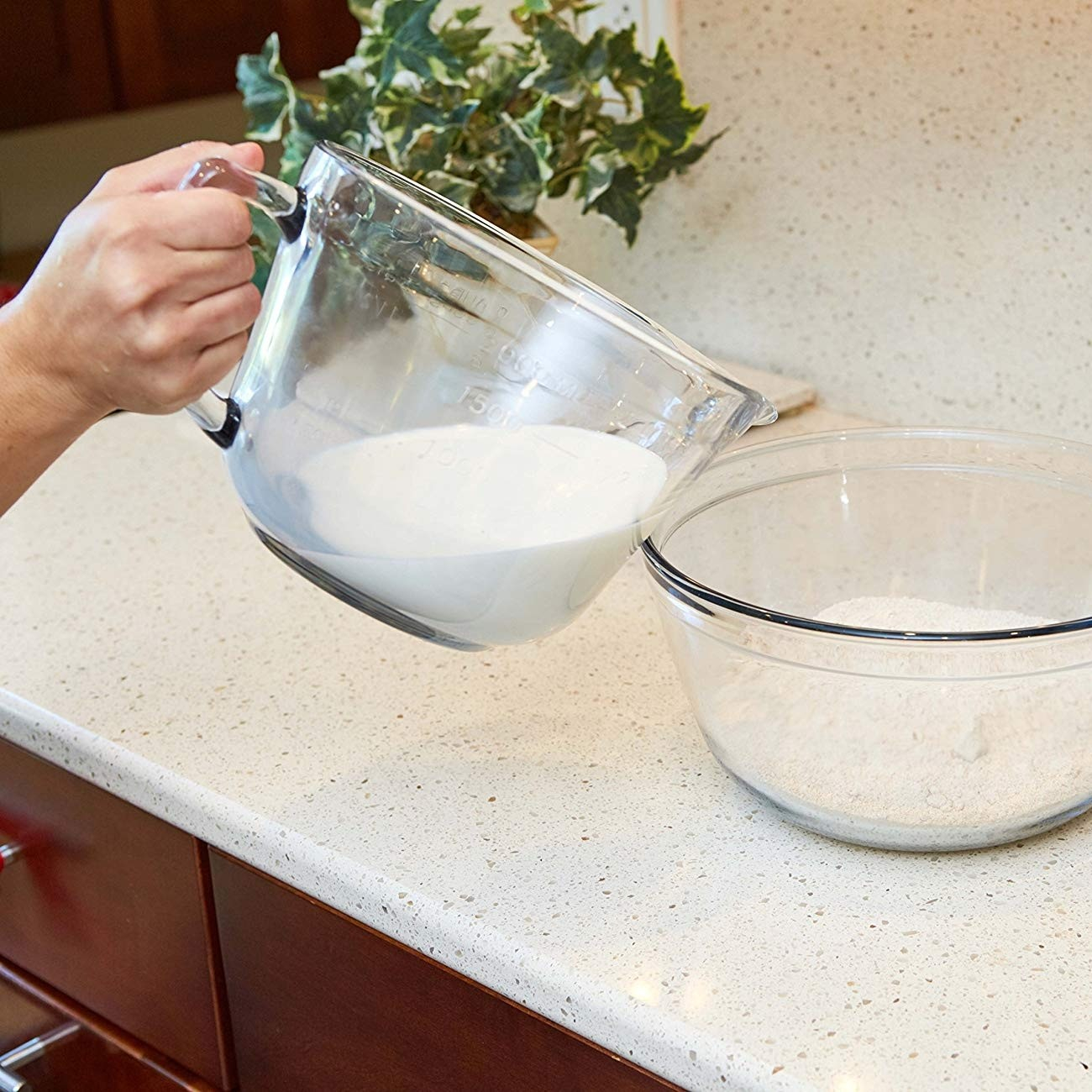 2 Litre Batter Bowl