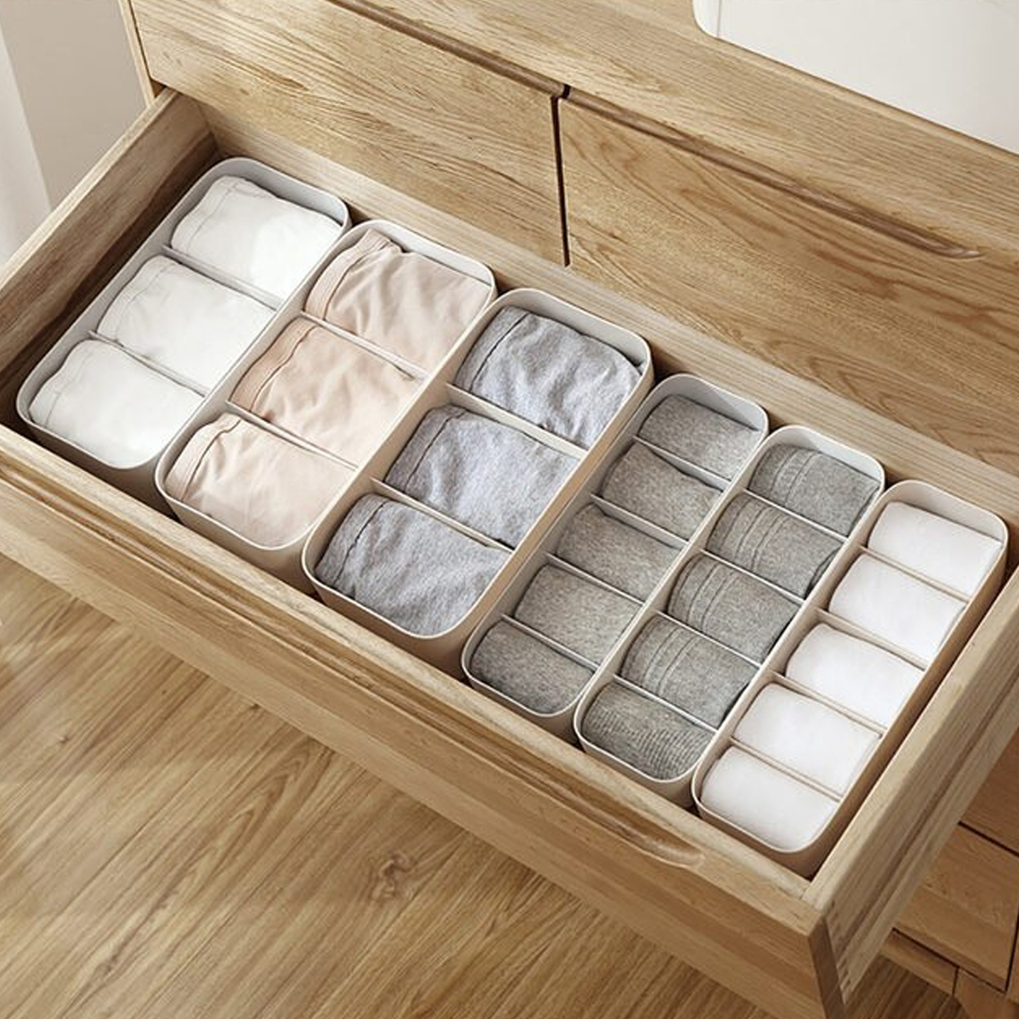Set of 4 Multi-Functional Cosmetic and Drawer Organisers