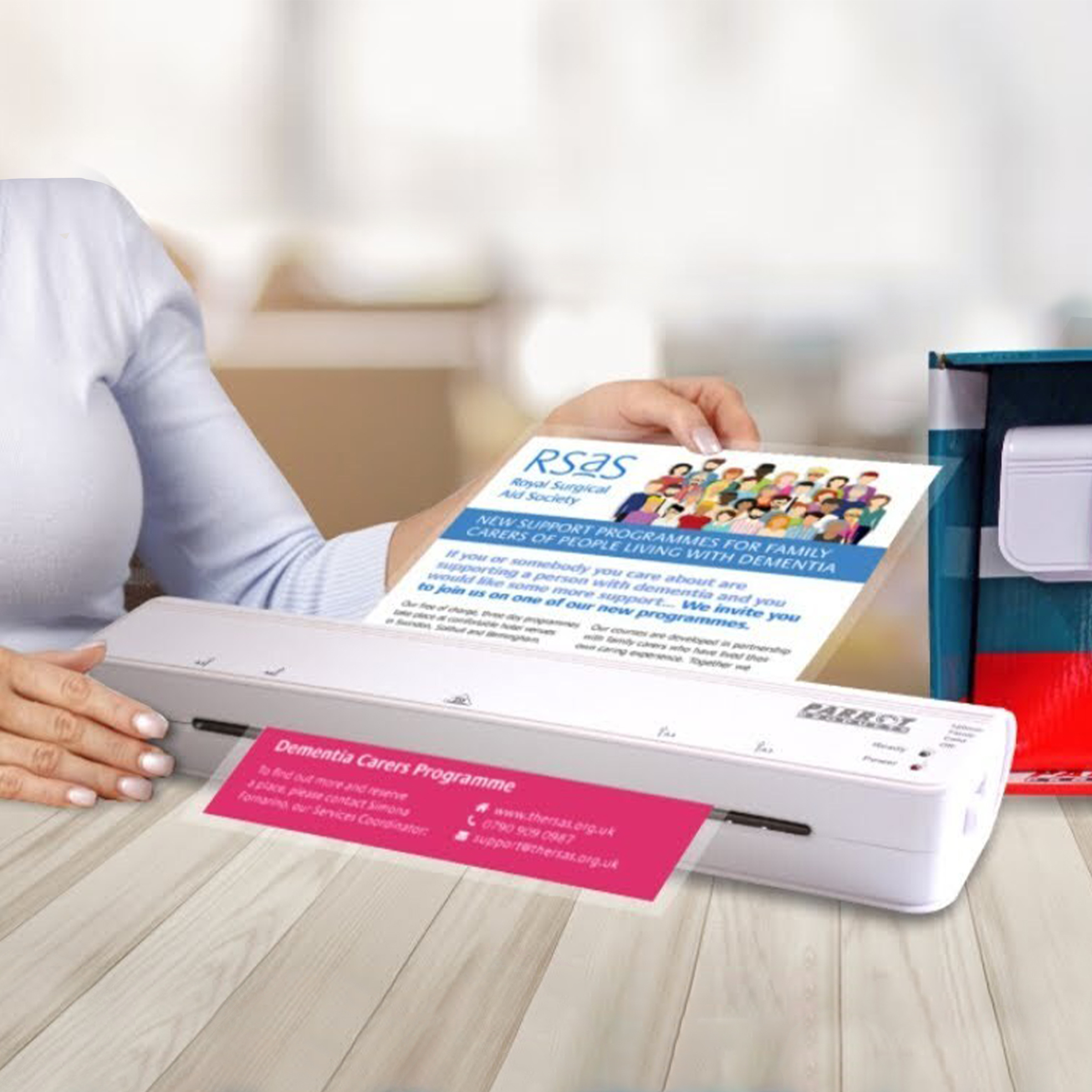 A4 Laminating Machine (2 Roller - 320MM/Min)