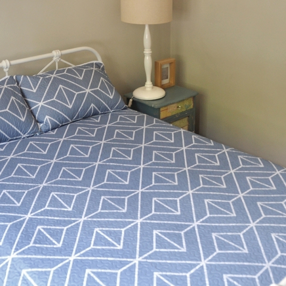 Queen Bed Quilt Sets with Pillow Cases