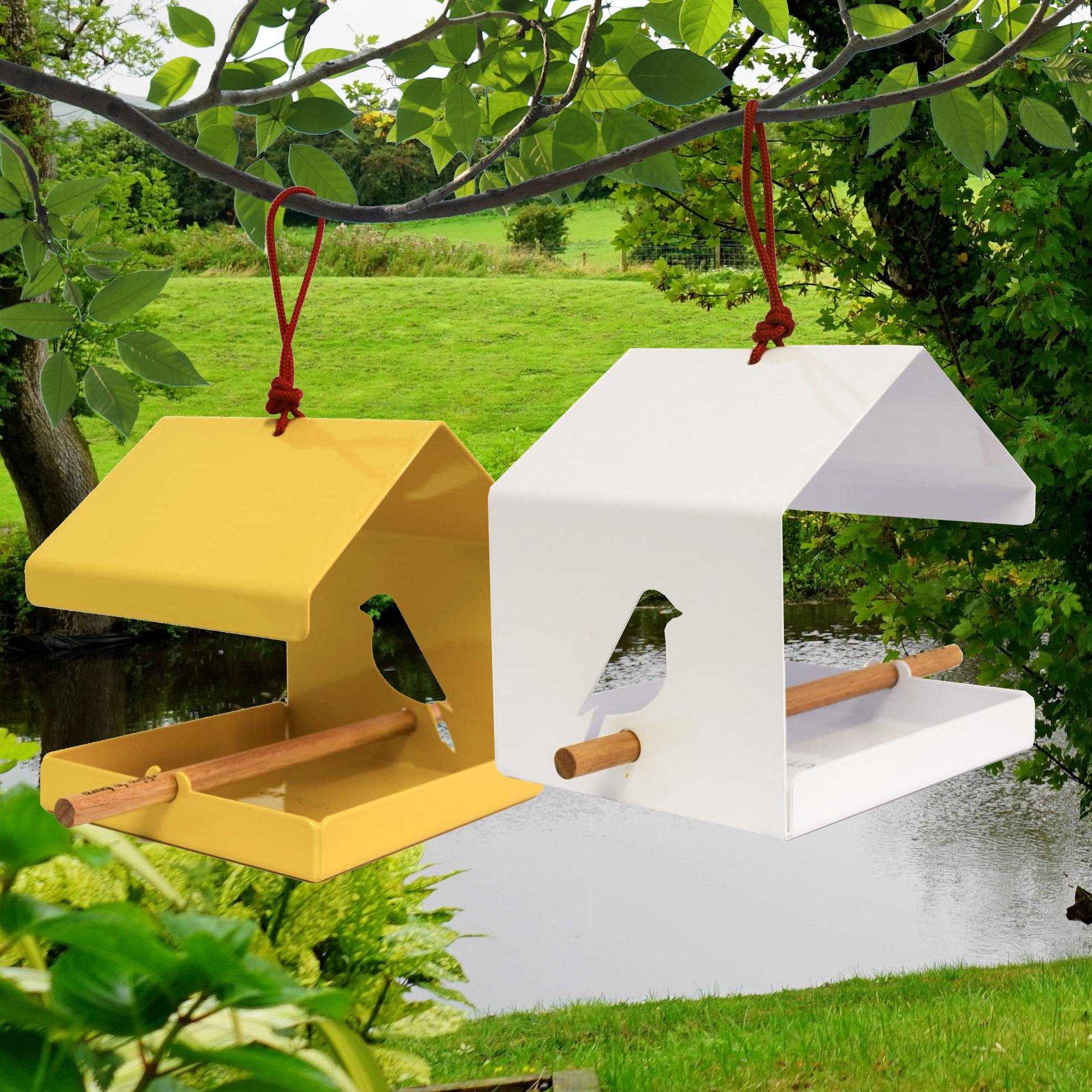 Birdfeeder with Wooden Dowel