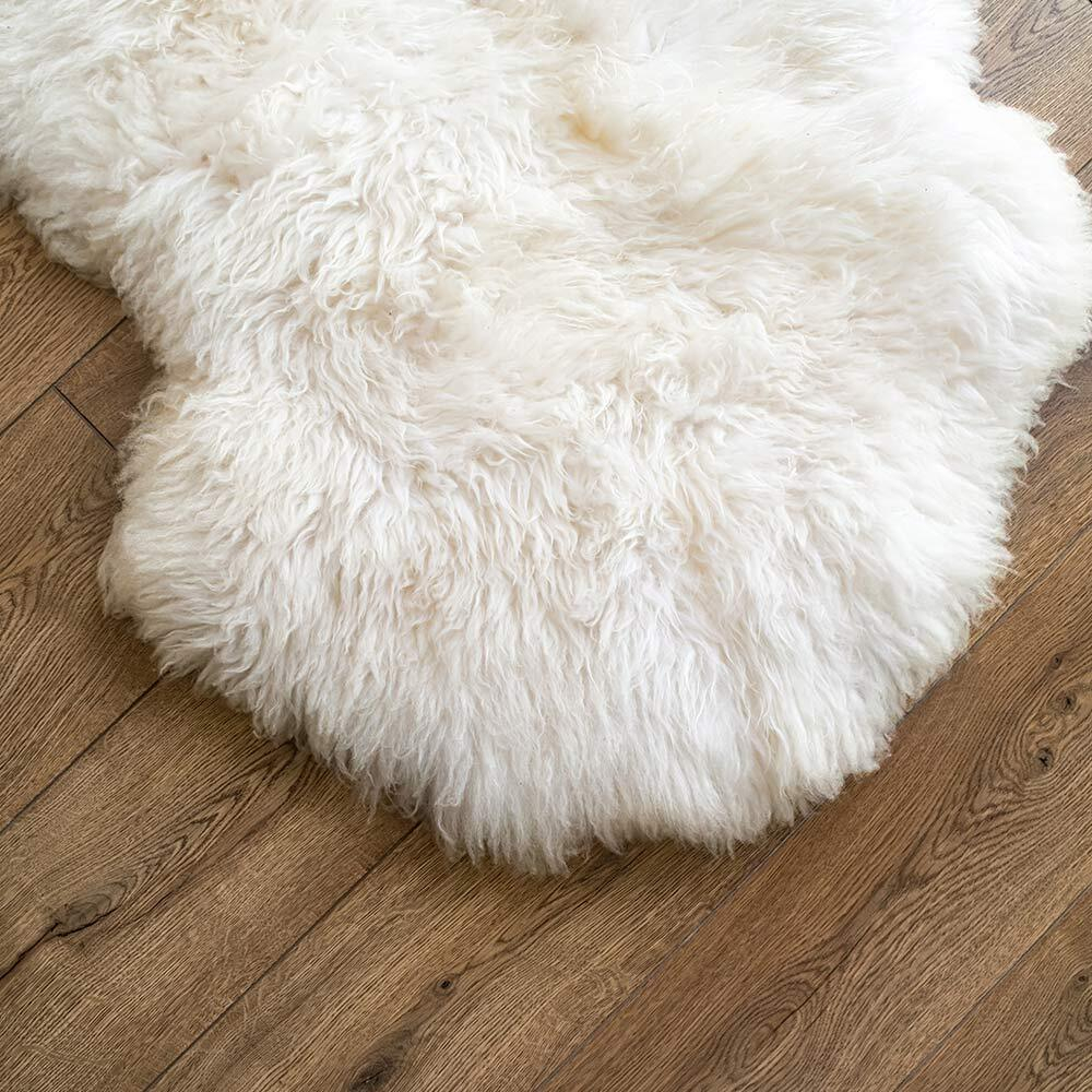 White - Bonnie (5cm Fur Height)