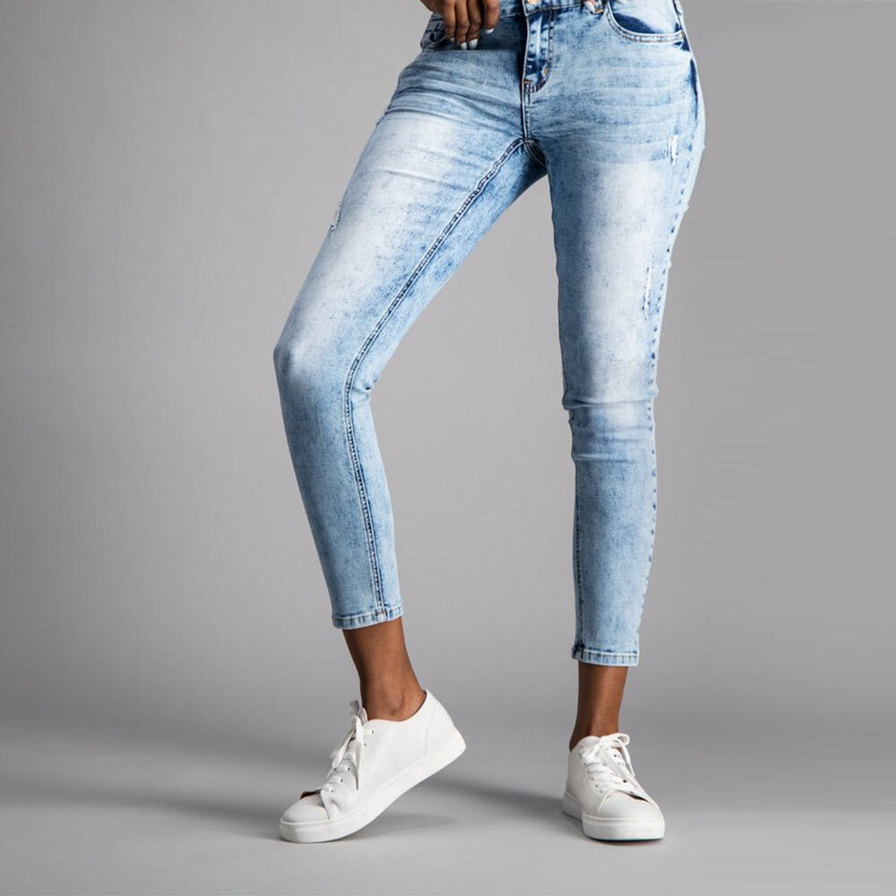Ladies Classic Skinny Jeans