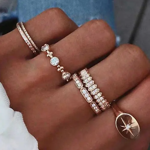 Inspired One-Size-Fits-All Ring Set