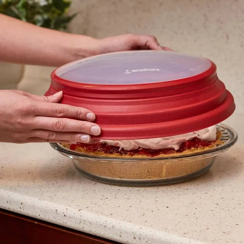Set of 2 24cm Deep Glass Pie Dishes With a Wide Fluted Edge and Expandable Covers