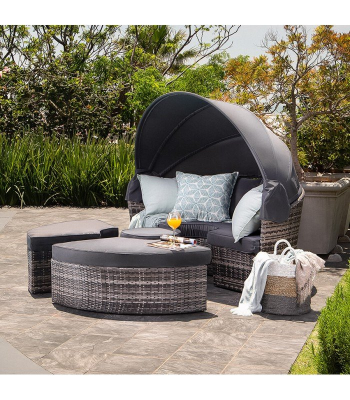 Patio Daybed
