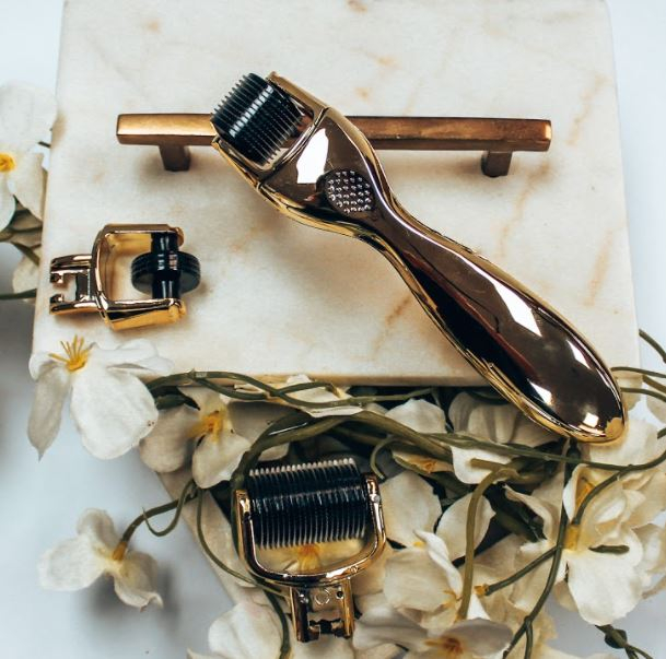 Gold Micro-Needling Derma Roller Set
