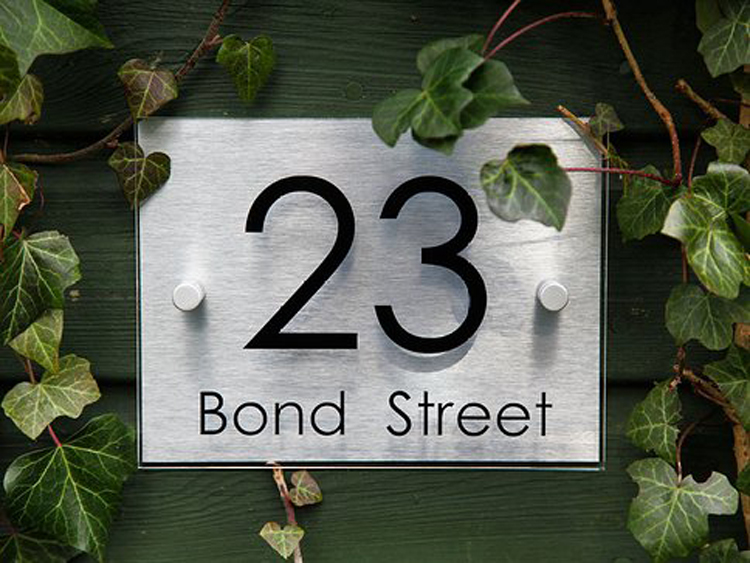 4 aluminum stand off mounts per sign