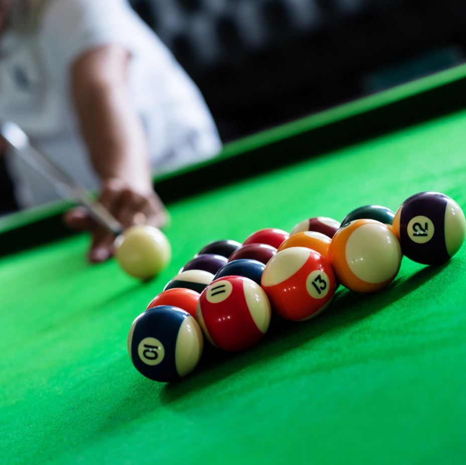 Pool Ball and Cue Set