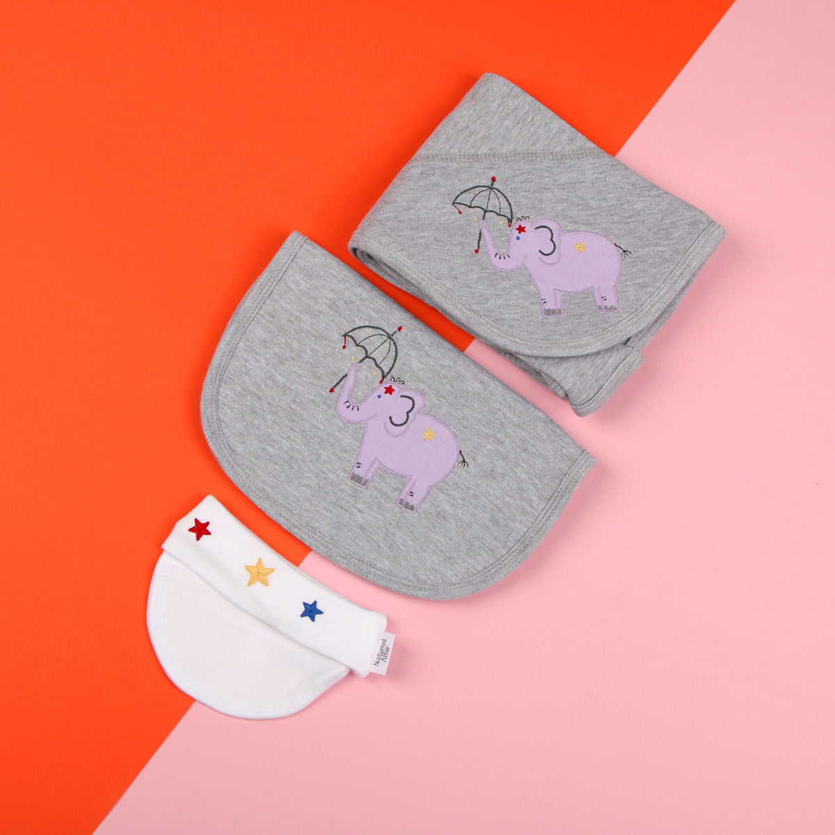 Newborn Baby Gift Set Fantasy Crocodile or Elephant Motifs (0 - 6months)