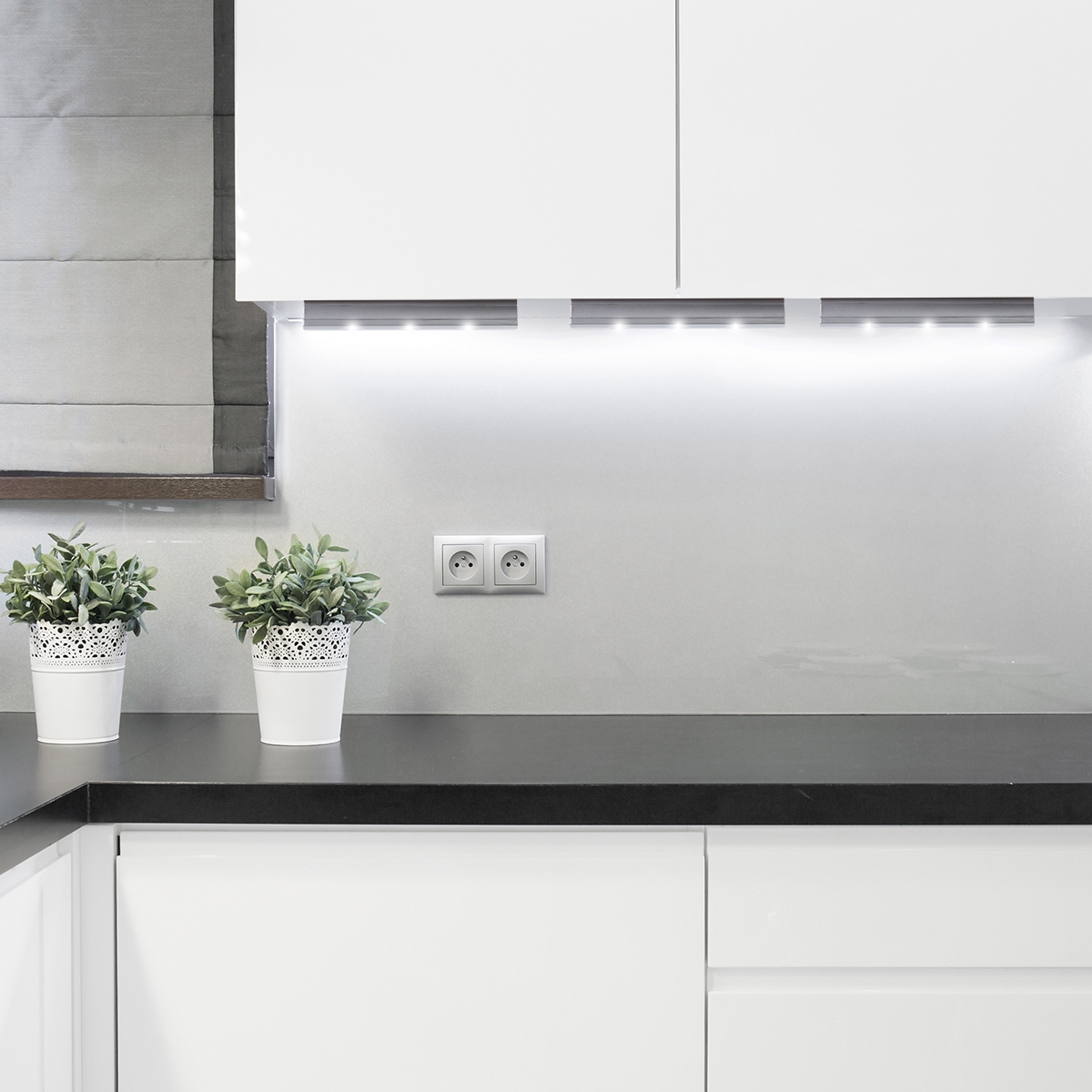 Set of 2 Battery Operated LED Lights