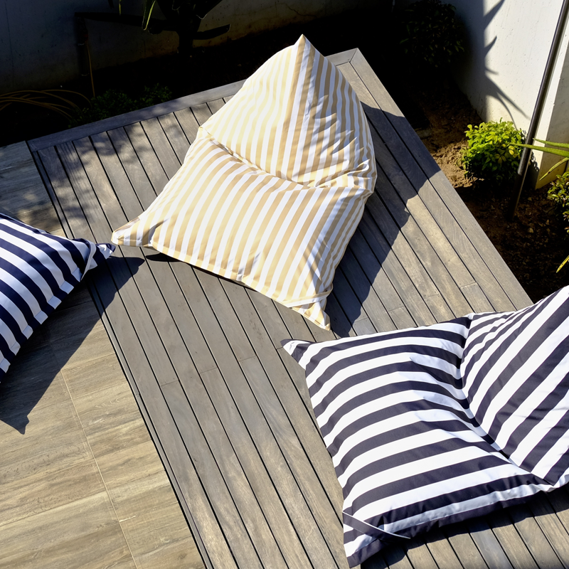 Luxury Poolside Floating Lounger