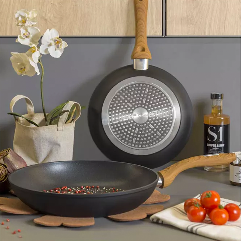 Country Chic Frying Pan (3 Sizes Available)
