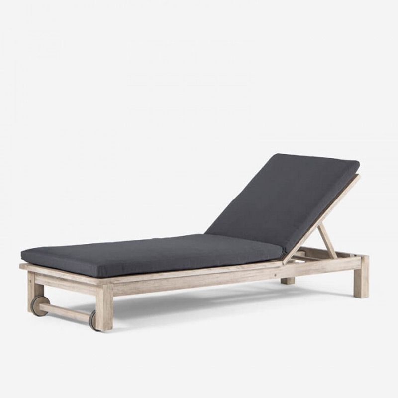 Contemporary Sun Lounger