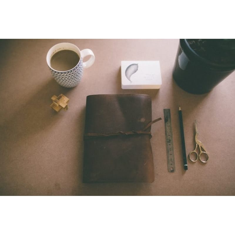 Please note leather colour may vary